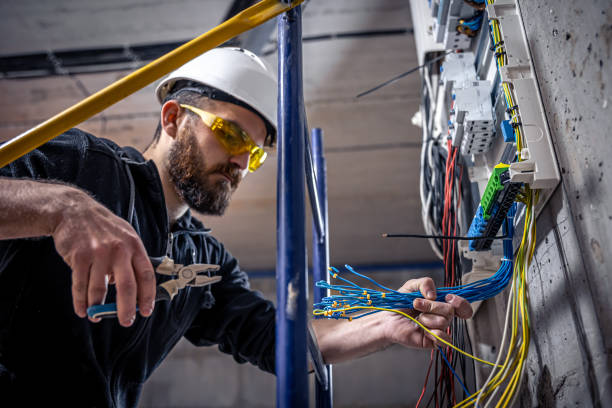 Best Commercial Electrician Services  in Lighthouse Point, FL